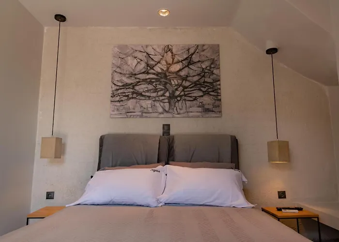 Agata By Vintage Travel * Фискардон